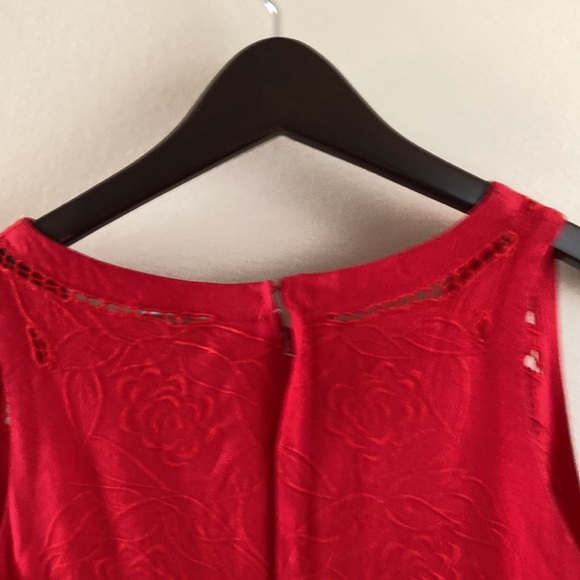 Far Away Vintage Red Rose prints. Size small - Picture 5 of 10